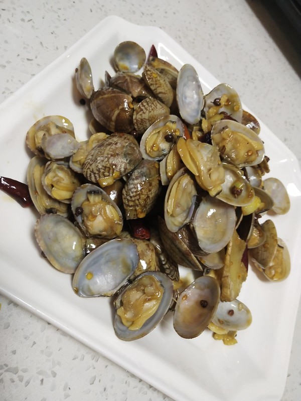 家常風(fēng)味花蛤的做法-家常味燒菜譜-易網(wǎng)健康養(yǎng)生網(wǎng) 家常風(fēng)味花蛤的做法-家常味燒菜譜
