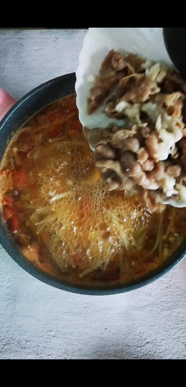 秋冬超適合，爆好吃酸湯肥羊的做法-酸辣味煮菜譜