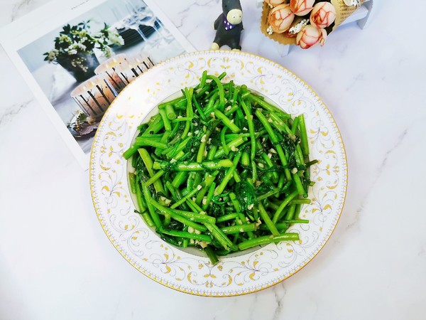 蒜蓉茼蒿的做法-咸鮮味炒菜譜-易網(wǎng)健康養(yǎng)生網(wǎng) 蒜蓉茼蒿的做法-咸鮮味炒菜譜