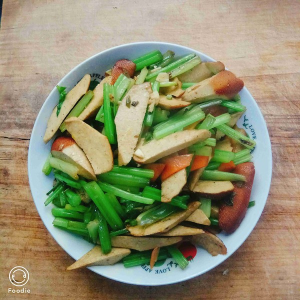 爆炒豆腐干的做法-家常味爆菜譜-易網(wǎng)健康養(yǎng)生網(wǎng) 爆炒豆腐干的做法-家常味爆菜譜