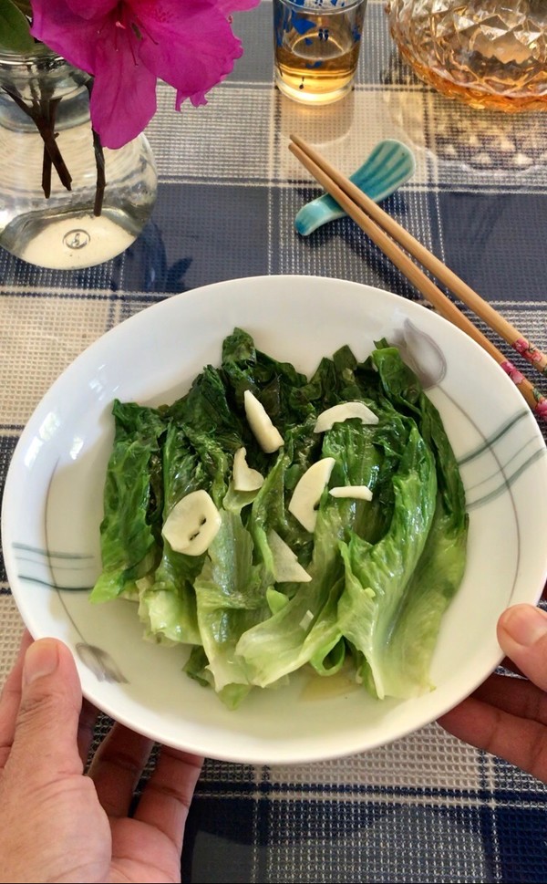 清炒生菜的做法-家常味炒菜譜-易網(wǎng)健康養(yǎng)生網(wǎng) 清炒生菜的做法-家常味炒菜譜