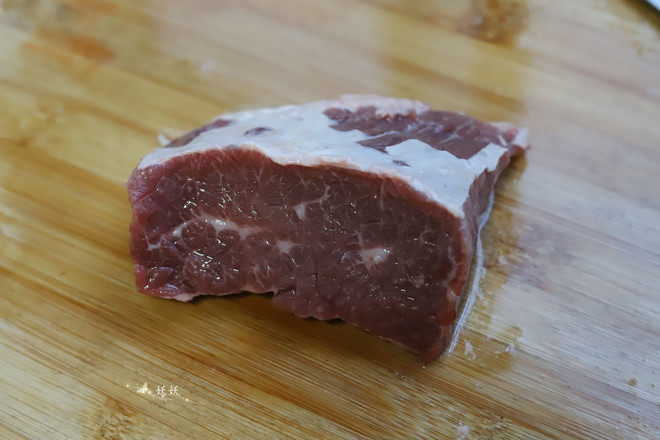 香辣小炒牛肉的做法-麻辣味炒菜譜-易網<a href=http://www.fnaogov.cn/ target=_blank class=infotextkey>健康養生</a>網 香辣小炒牛肉的做法-麻辣味炒菜譜