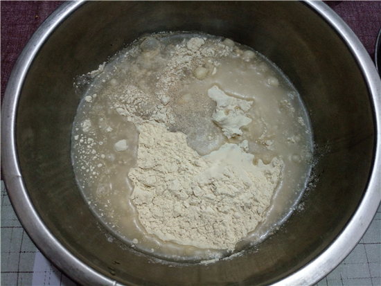 簡單自制面筋 （發酵法）的做法-家常味蒸菜譜