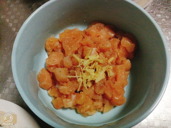 雞丁南瓜盅的做法-其它口味蒸菜譜-易網<a href=http://www.fnaogov.cn/ target=_blank class=infotextkey>健康養生</a>網 雞丁南瓜盅的做法-其它口味蒸菜譜