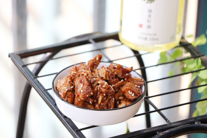 香辣牛肉干的做法-香辣味烤菜譜-易網健康養生網 香辣牛肉干的做法-香辣味烤菜譜