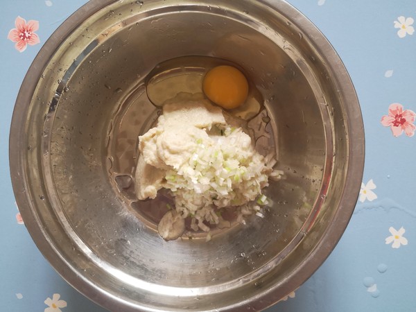 豆渣丸子的做法-咸鮮味炸菜譜-易網(wǎng)健康養(yǎng)生網(wǎng) 豆渣丸子的做法-咸鮮味炸菜譜