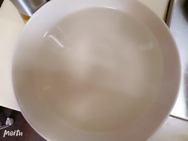 百合炒西蘭花的做法-咸鮮味炒菜譜