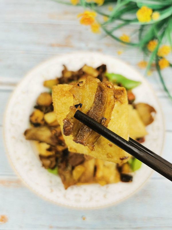 小炒千頁豆腐的做法-香辣味炒菜譜-易網(wǎng)健康養(yǎng)生網(wǎng) 小炒千頁豆腐的做法-香辣味炒菜譜