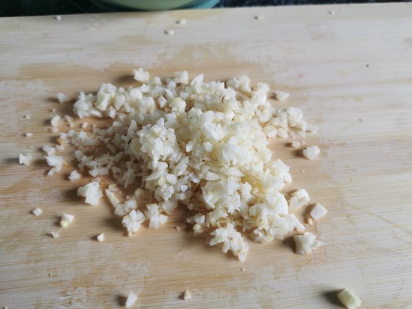 蒜蓉粉絲蒸扇貝的做法-咸鮮味蒸菜譜