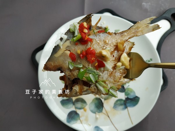 香燜小海魚的做法-咸鮮味燜菜譜