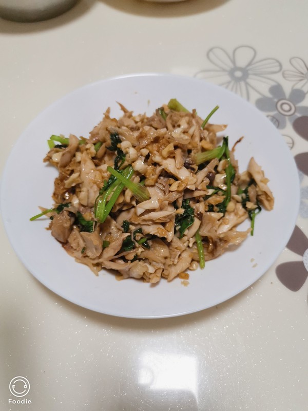手撕雞肉的做法-家常味拌菜譜-易網健康養生網 手撕雞肉的做法-家常味拌菜譜
