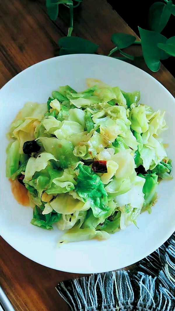 炒甘藍的做法-家常味炒菜譜