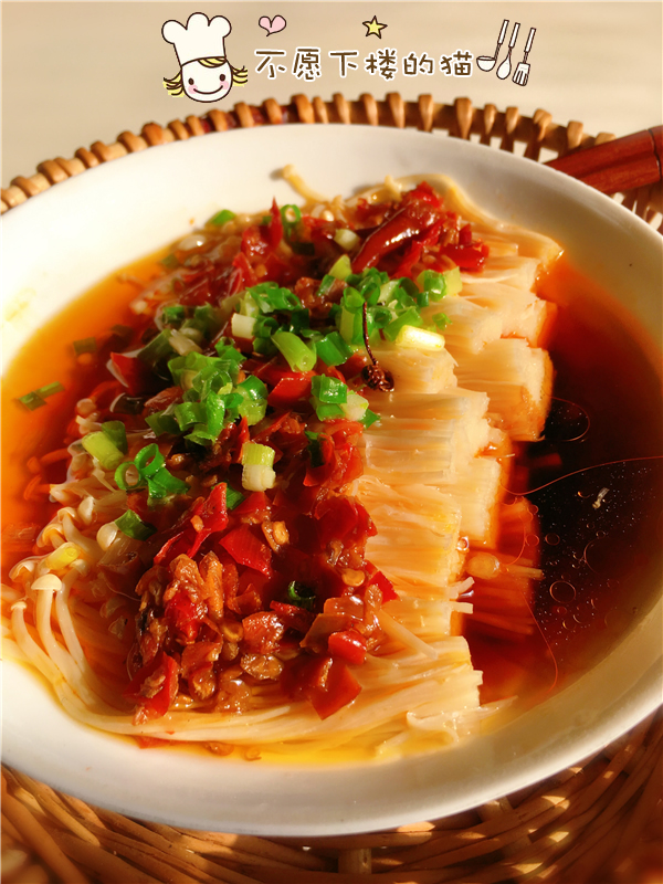 剁椒蒸金針菇的做法-香辣味蒸菜譜-易網(wǎng)健康養(yǎng)生網(wǎng) 剁椒蒸金針菇的做法-香辣味蒸菜譜