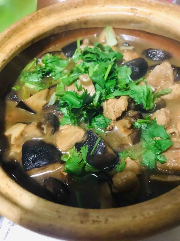 黃燜雞的做法-家常味燜菜譜-易網(wǎng)健康養(yǎng)生網(wǎng) 黃燜雞的做法-家常味燜菜譜