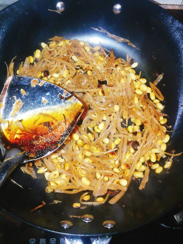 芥菜絲炒黃豆的做法-家常味炒菜譜-易網(wǎng)健康養(yǎng)生網(wǎng) 芥菜絲炒黃豆的做法-家常味炒菜譜