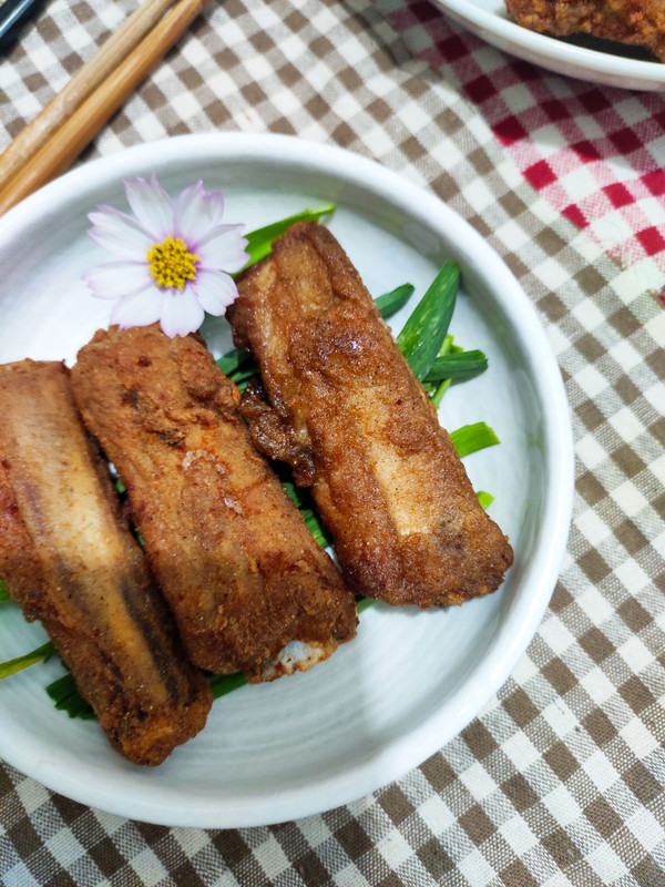 脆皮炸排骨的做法-家常味炸菜譜-易網(wǎng)健康養(yǎng)生網(wǎng) 脆皮炸排骨的做法-家常味炸菜譜
