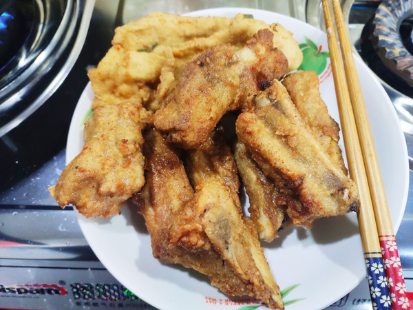 脆皮炸排骨的做法-家常味炸菜譜-易網(wǎng)健康養(yǎng)生網(wǎng) 脆皮炸排骨的做法-家常味炸菜譜