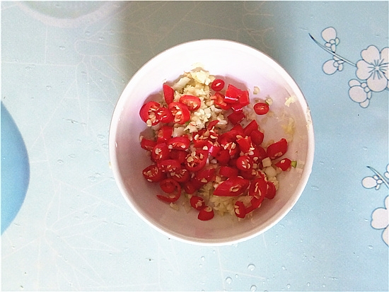 酸辣魔芋結(jié)的做法-酸辣味拌菜譜