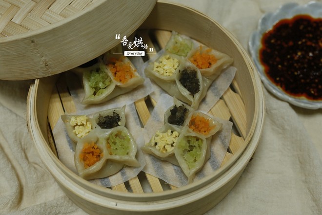 四喜蒸餃的做法-咸鮮味蒸菜譜-易網健康養生網 四喜蒸餃的做法-咸鮮味蒸菜譜