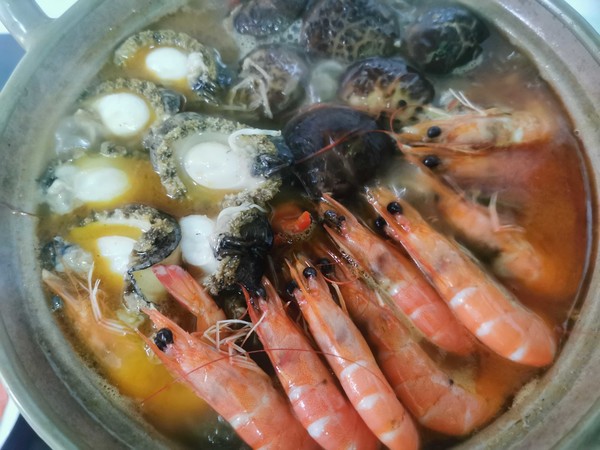 變裝簡(jiǎn)版佛跳墻的做法-家常味燜菜譜-易網(wǎng)健康養(yǎng)生網(wǎng) 變裝簡(jiǎn)版佛跳墻的做法-家常味燜菜譜