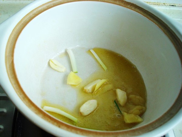砂鍋面的做法-麻辣味煮菜譜