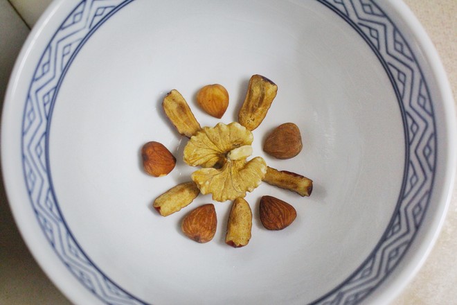 小米八寶飯的做法-甜味蒸菜譜-易網(wǎng)健康養(yǎng)生網(wǎng) 小米八寶飯的做法-甜味蒸菜譜