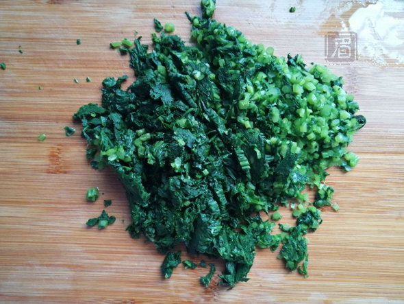 松子蓬花菜的做法-咸鮮味拌菜譜