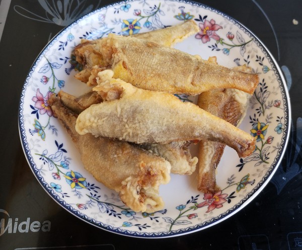 炸小黃魚(yú)的做法-咸鮮味炸菜譜-易網(wǎng)健康養(yǎng)生網(wǎng) 炸小黃魚(yú)的做法-咸鮮味炸菜譜