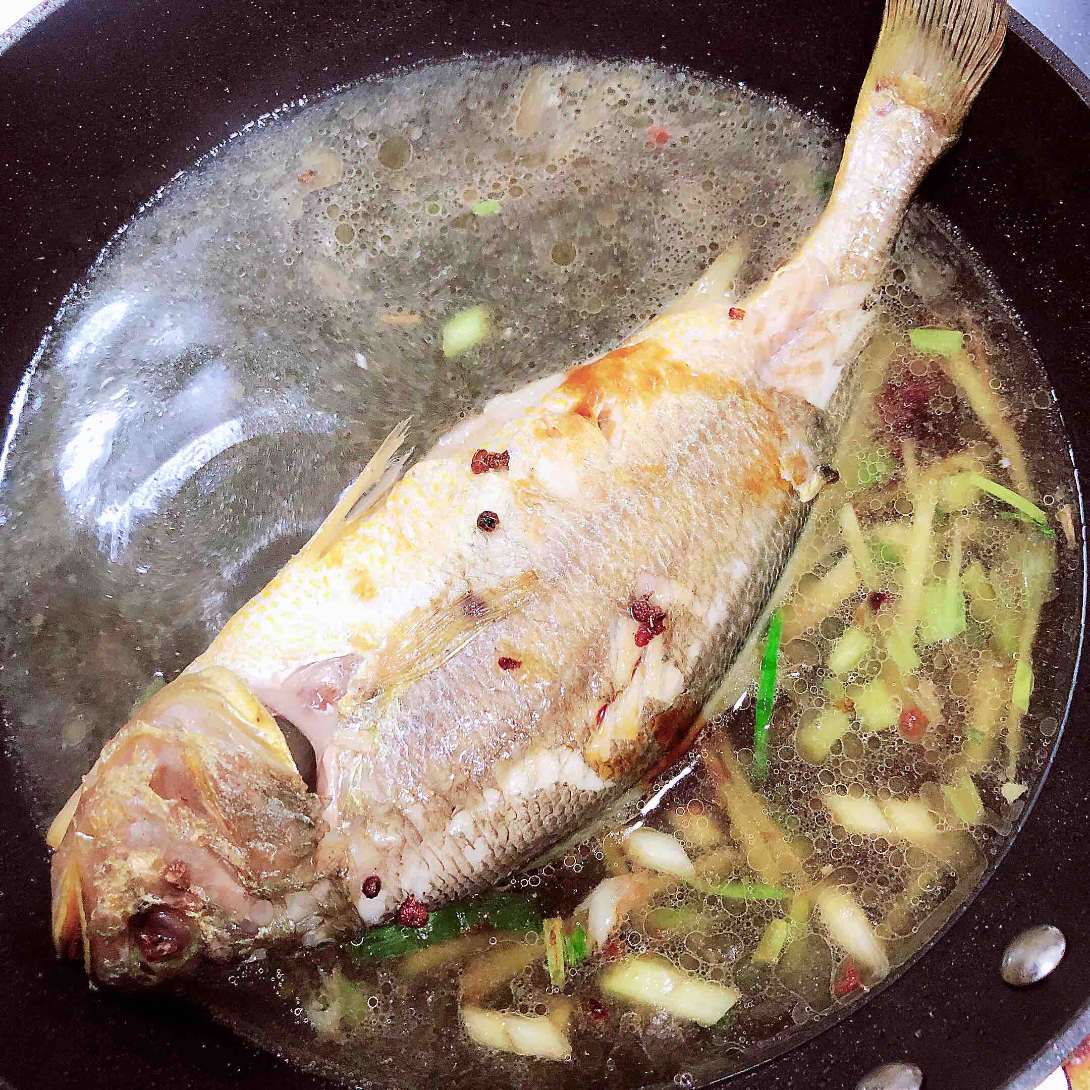 醬燜黃花魚(yú)的做法-咸鮮味燜菜譜-易網(wǎng)健康養(yǎng)生網(wǎng) 醬燜黃花魚(yú)的做法-咸鮮味燜菜譜