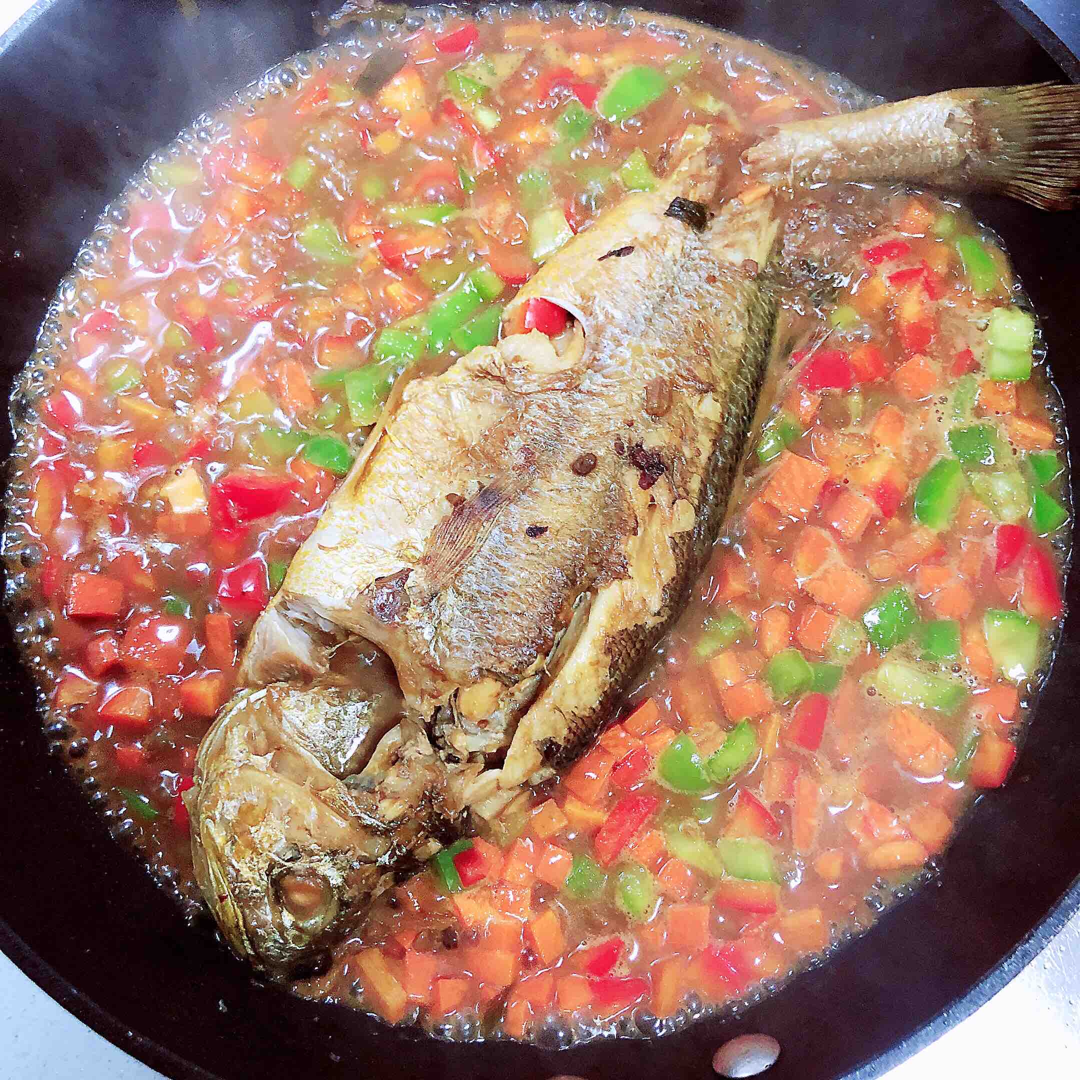 醬燜黃花魚(yú)的做法-咸鮮味燜菜譜-易網(wǎng)健康養(yǎng)生網(wǎng) 醬燜黃花魚(yú)的做法-咸鮮味燜菜譜