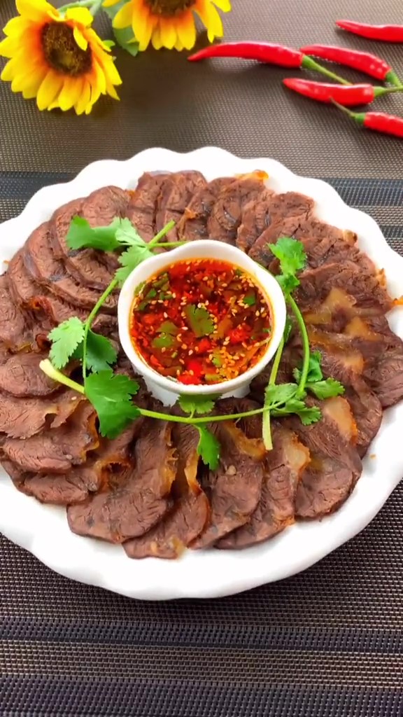 年夜飯上的鹵牛肉的做法-咸鮮味煮菜譜