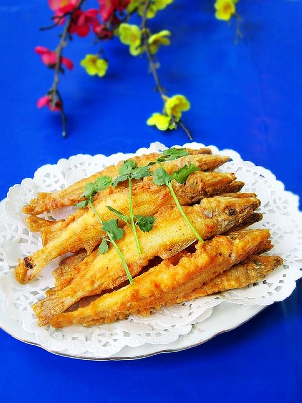 干炸沙丁魚的做法-家常味炸菜譜