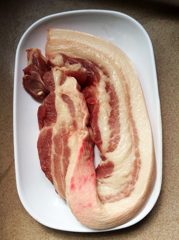 土豆粉蒸肉的做法-咸鮮味蒸菜譜-易網<a href=http://www.fnaogov.cn/ target=_blank class=infotextkey>健康養(yǎng)生</a>網 土豆粉蒸肉的做法-咸鮮味蒸菜譜