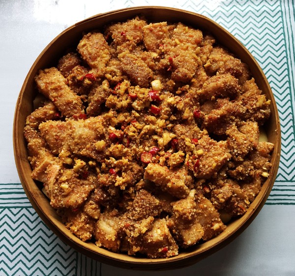 土豆粉蒸肉的做法-咸鮮味蒸菜譜-易網健康養(yǎng)生網 土豆粉蒸肉的做法-咸鮮味蒸菜譜