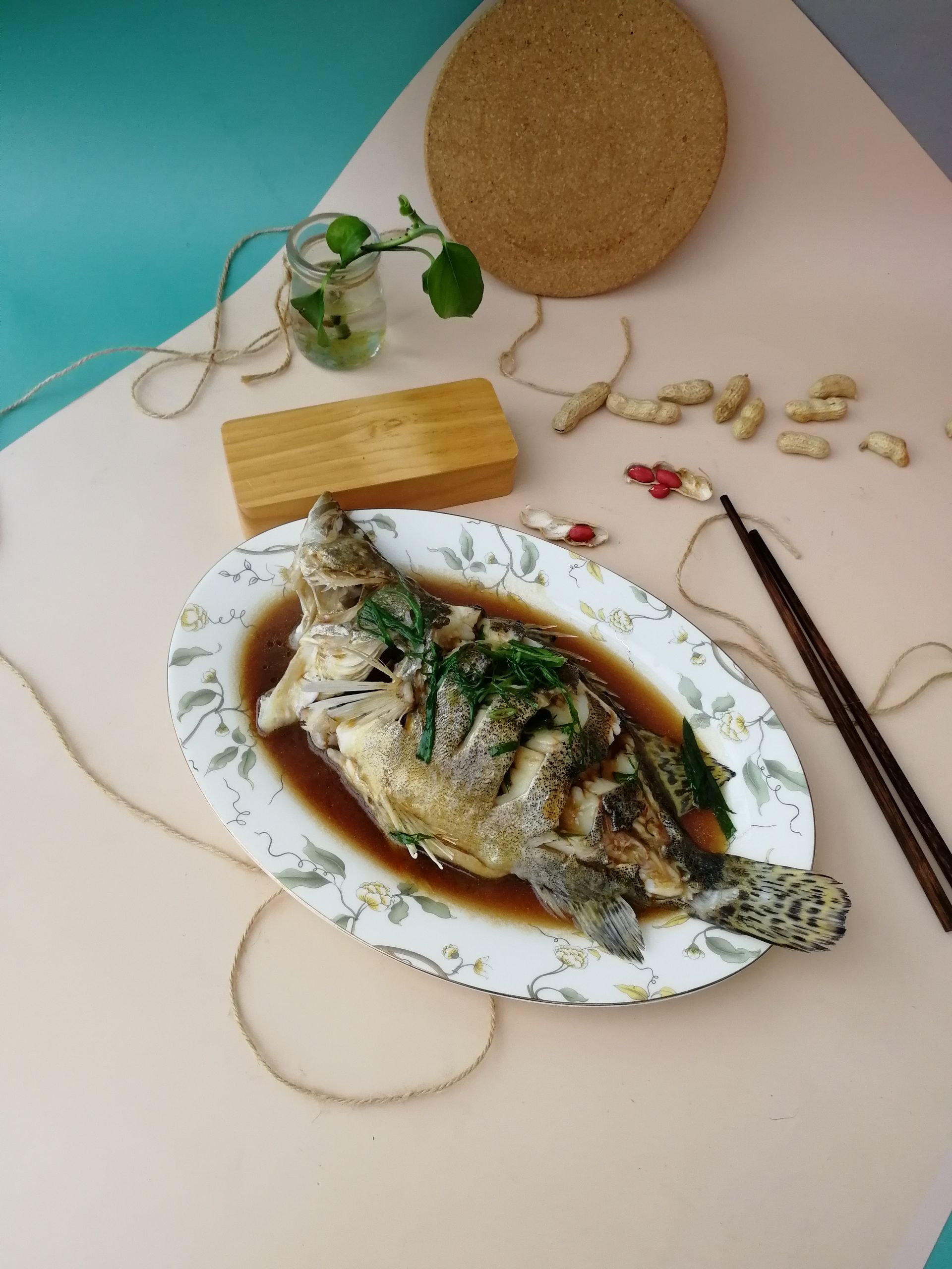 清蒸鱖魚的做法-咸鮮味蒸菜譜-易網健康養生網 清蒸鱖魚的做法-咸鮮味蒸菜譜