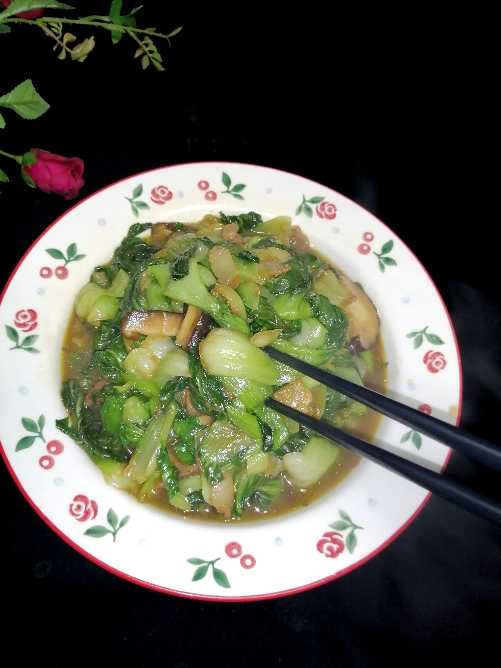 臘肉香菇青菜的做法-家常味炒菜譜
