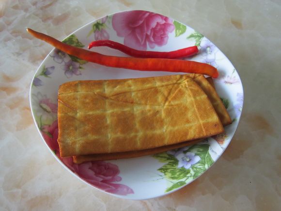 香干蒜薹炒肉絲的做法-家常味炒菜譜