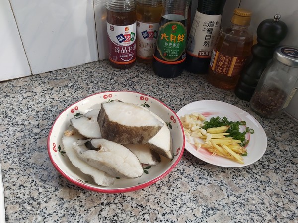 醬燒比目魚的做法-咸鮮味燉菜譜-易網(wǎng)<a href=http://www.fnaogov.cn/ target=_blank class=infotextkey>健康養(yǎng)生</a>網(wǎng) 醬燒比目魚的做法-咸鮮味燉菜譜