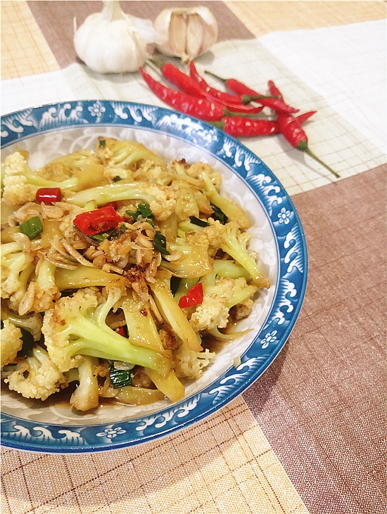 酸辣蝦皮炒菜花的做法-酸辣味炒菜譜