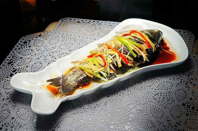 清蒸鯉魚的做法-咸鮮味蒸菜譜-易網(wǎng)健康養(yǎng)生網(wǎng) 清蒸鯉魚的做法-咸鮮味蒸菜譜