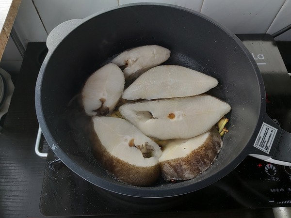 醬燒比目魚的做法-咸鮮味燉菜譜-易網(wǎng)健康養(yǎng)生網(wǎng) 醬燒比目魚的做法-咸鮮味燉菜譜