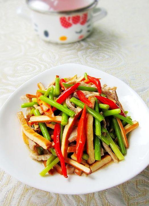香干蒜薹炒肉絲的做法-家常味炒菜譜