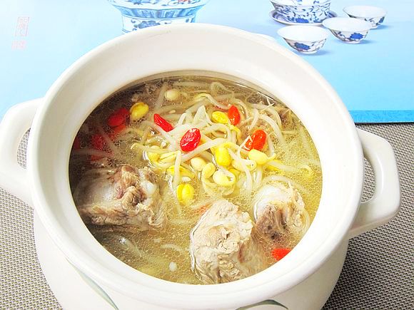 黃豆芽燉排骨的做法-咸鮮味燉菜譜-易網健康養生網 黃豆芽燉排骨的做法-咸鮮味燉菜譜