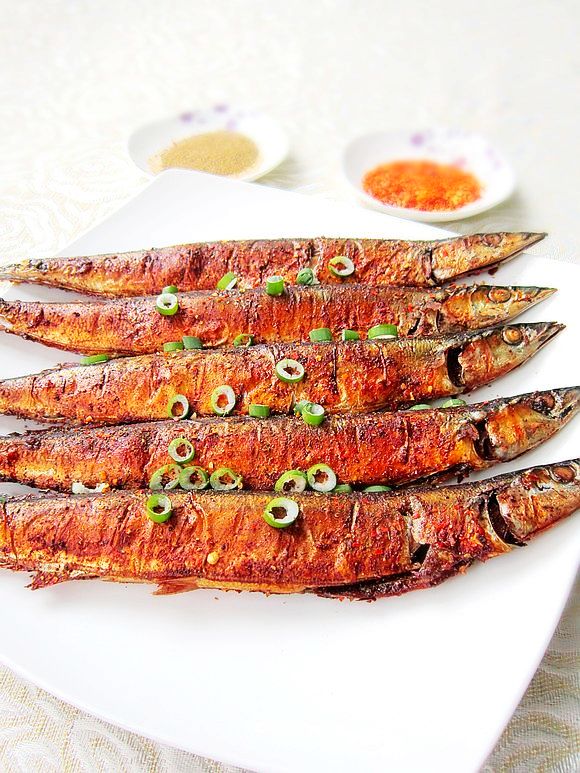 孜然烤秋刀魚的做法-家常味烤菜譜-易網(wǎng)健康養(yǎng)生網(wǎng) 孜然烤秋刀魚的做法-家常味烤菜譜