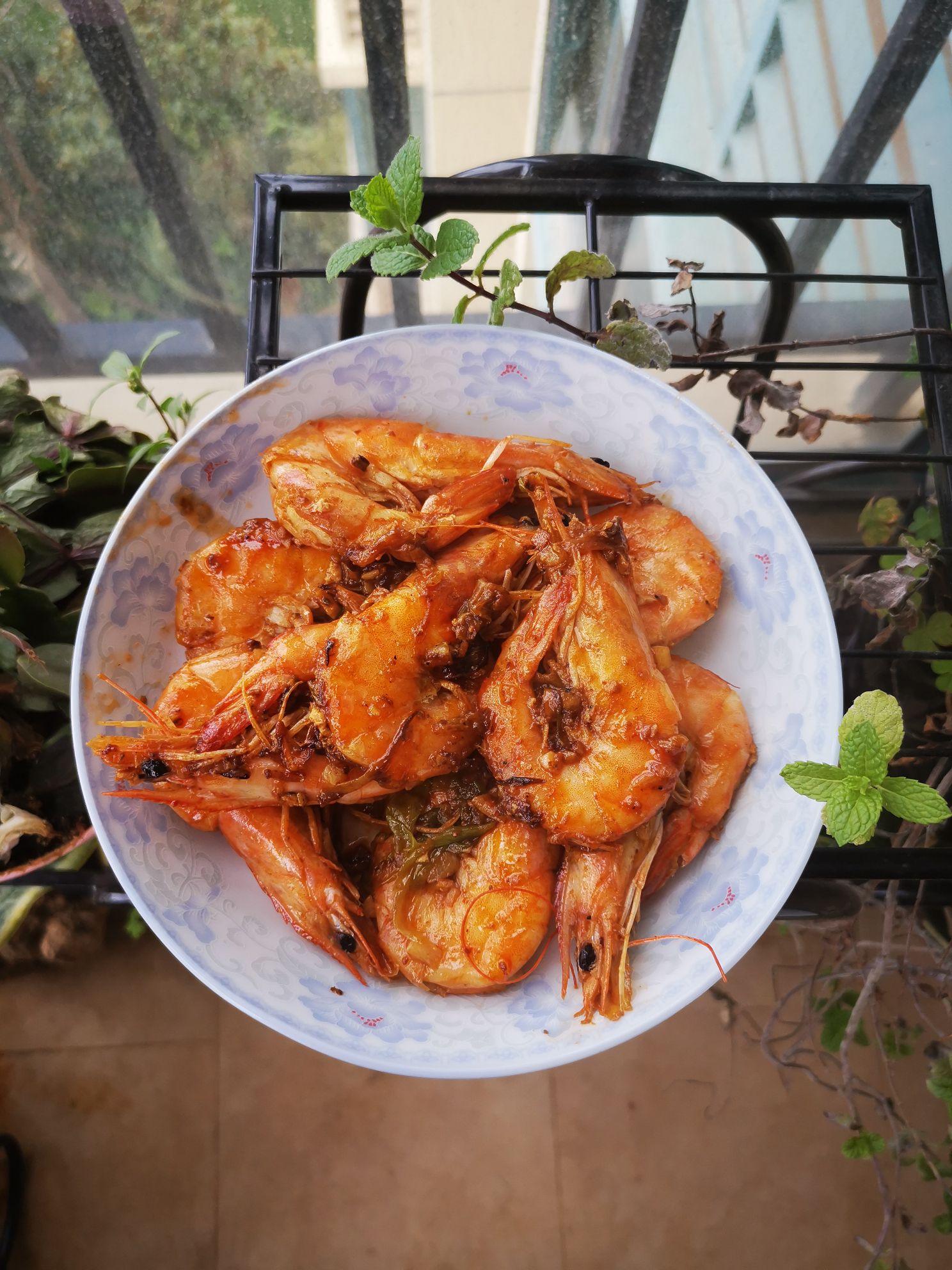 蒜蓉燜大蝦的做法-家常味炒菜譜-易網(wǎng)健康養(yǎng)生網(wǎng) 蒜蓉燜大蝦的做法-家常味炒菜譜
