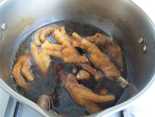 鹵水雞爪的做法-家常味鹵菜譜