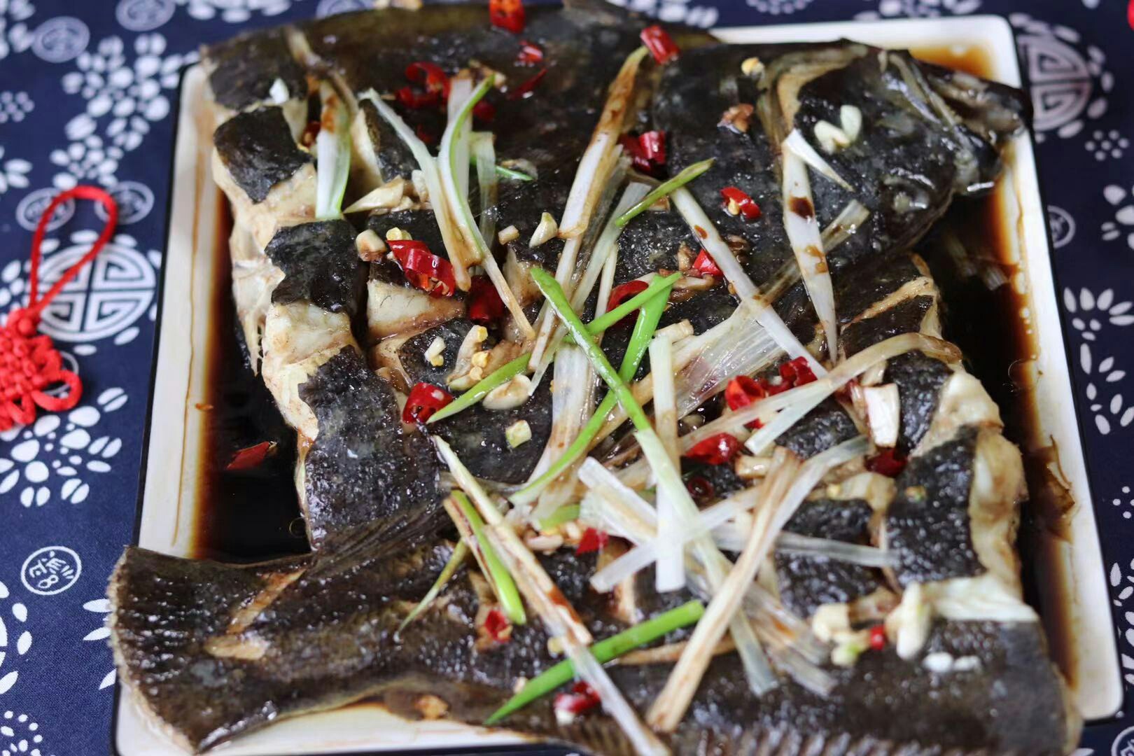 清蒸鴉片魚的做法-家常味蒸菜譜-易網(wǎng)健康養(yǎng)生網(wǎng) 清蒸鴉片魚的做法-家常味蒸菜譜