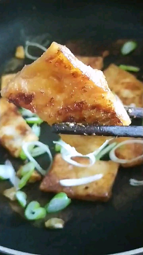 煎明太魚塊的做法-咸鮮味煎菜譜-易網健康養生網 煎明太魚塊的做法-咸鮮味煎菜譜
