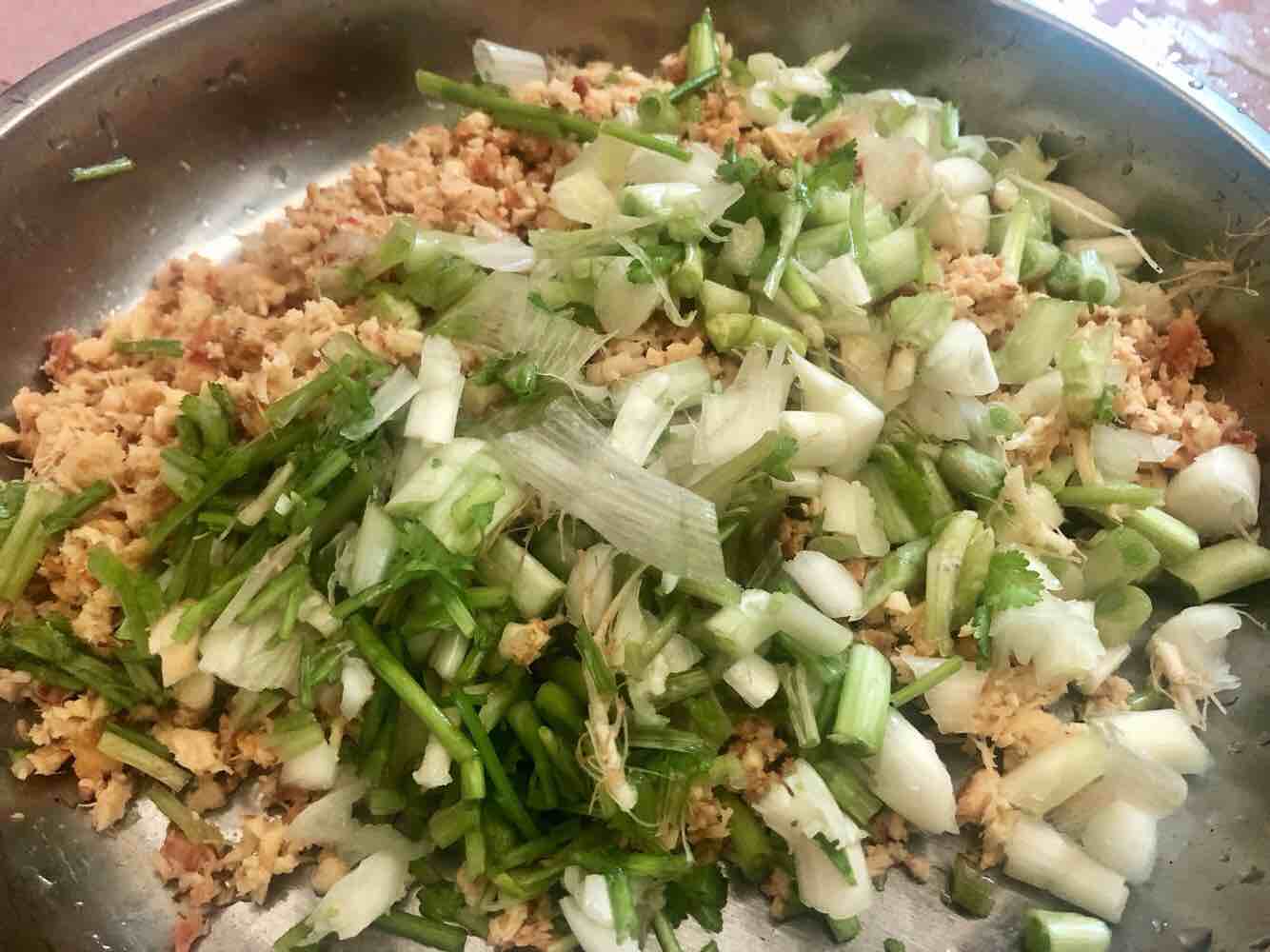 生姜焗雞的做法-咸鮮味焗菜譜-易網(wǎng)<a href=http://www.fnaogov.cn/ target=_blank class=infotextkey>健康養(yǎng)生</a>網(wǎng) 生姜焗雞的做法-咸鮮味焗菜譜