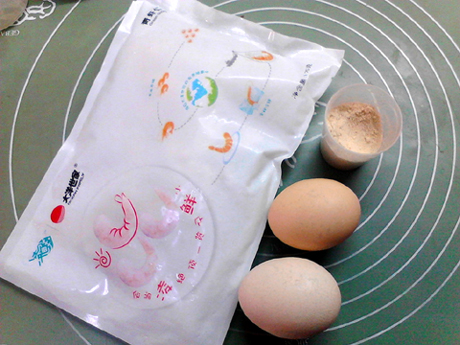 蝦仁蒸蛋羹的做法-咸鮮味蒸菜譜-易網<a href=http://www.fnaogov.cn/ target=_blank class=infotextkey>健康養生</a>網 蝦仁蒸蛋羹的做法-咸鮮味蒸菜譜